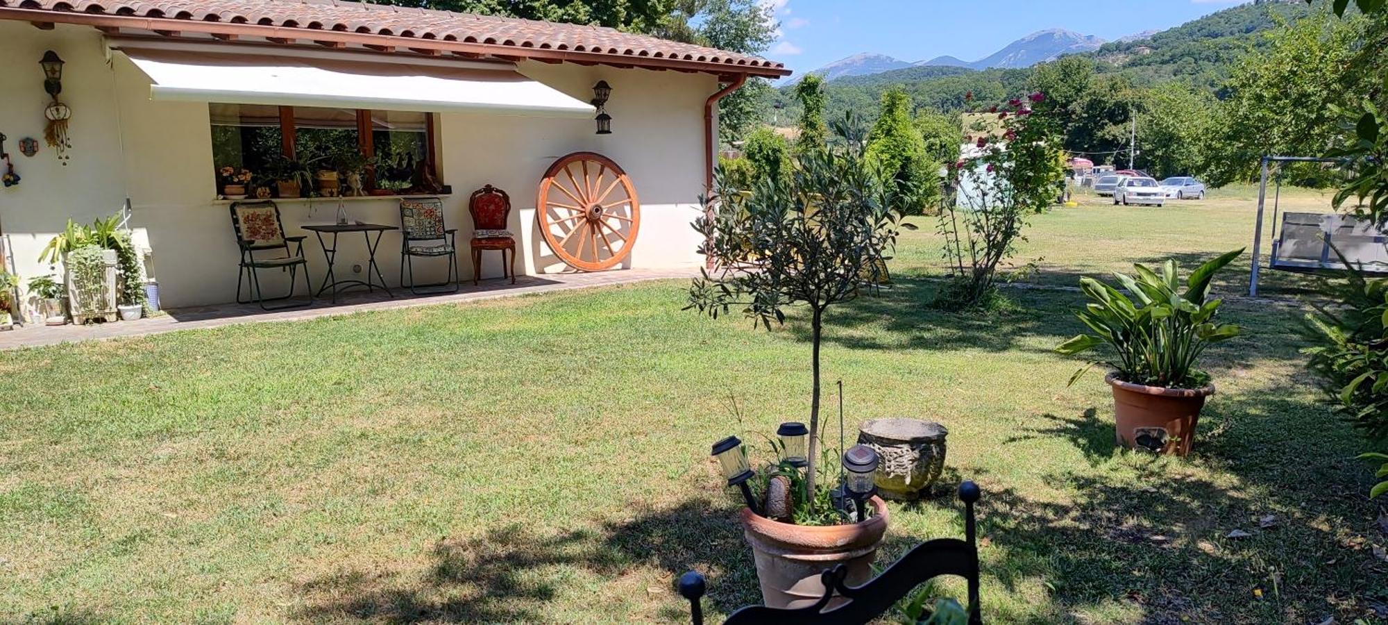 Guest House La Palazzina Rieti Eksteriør billede